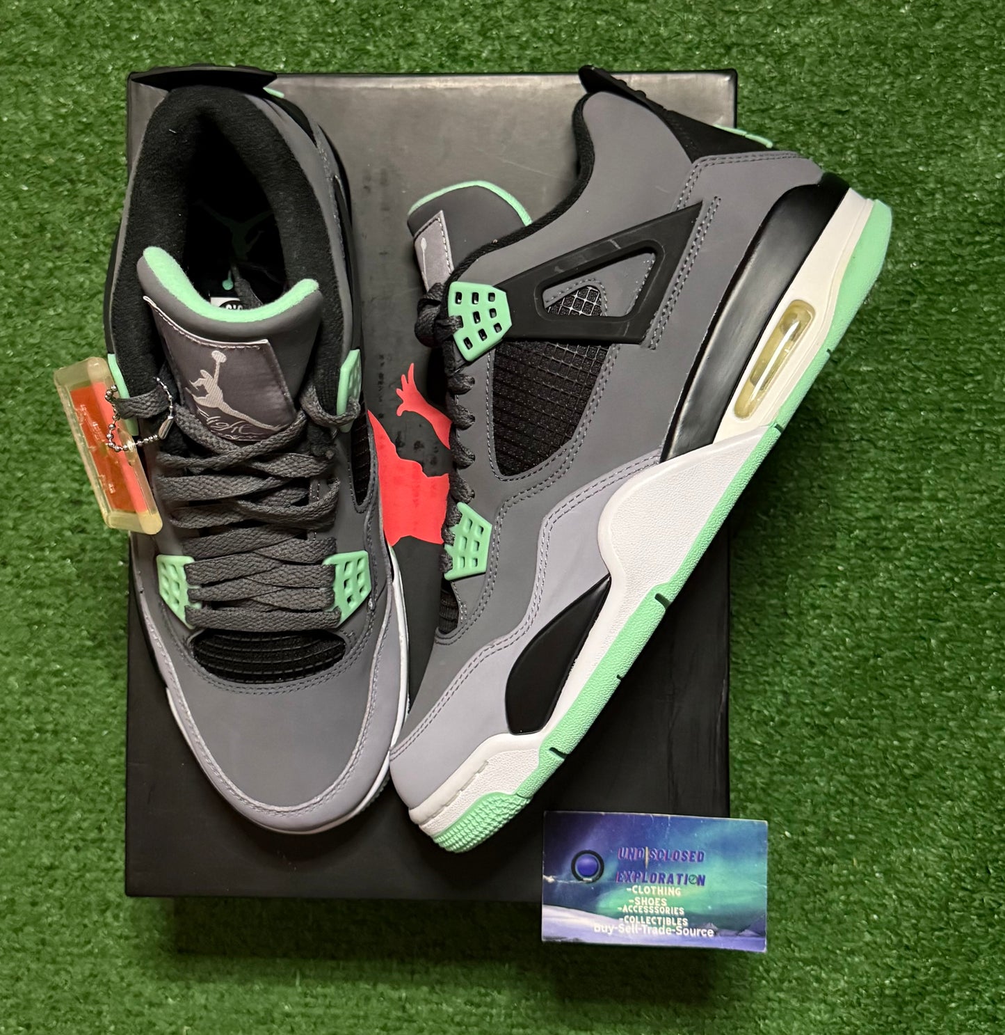 Jordan 4 Green Glow