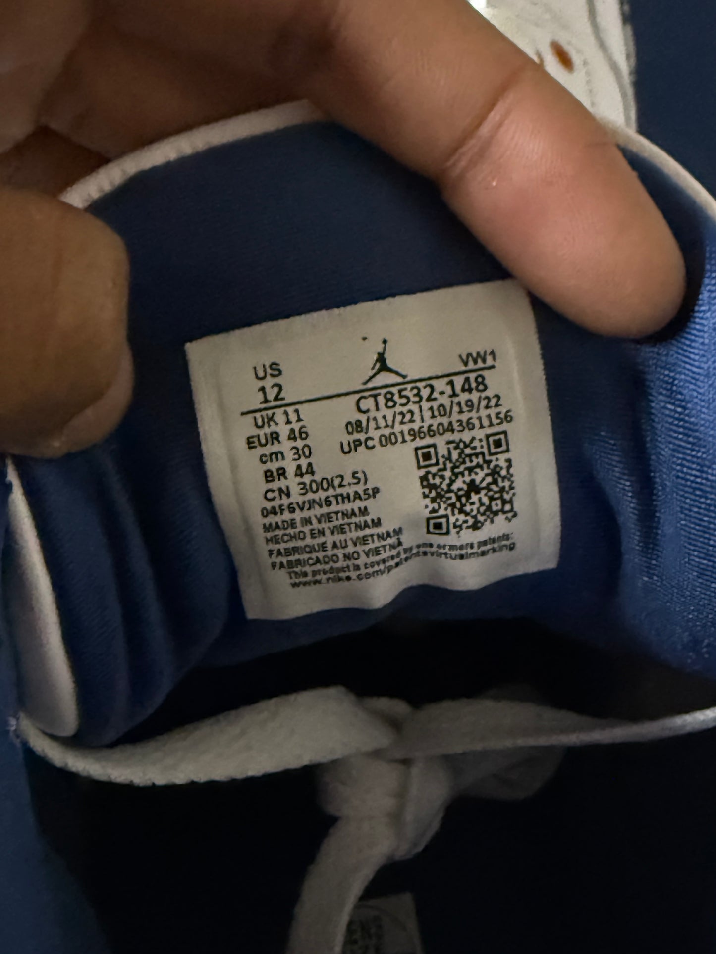 Jordan 3 Wizards 12 Men/13.5 Women “Preowned”