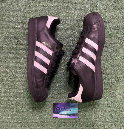 Adidas Superstar black white size 8.5men/10women