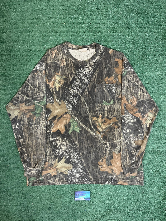 Vintage Mossy Oaks camo longsleeve