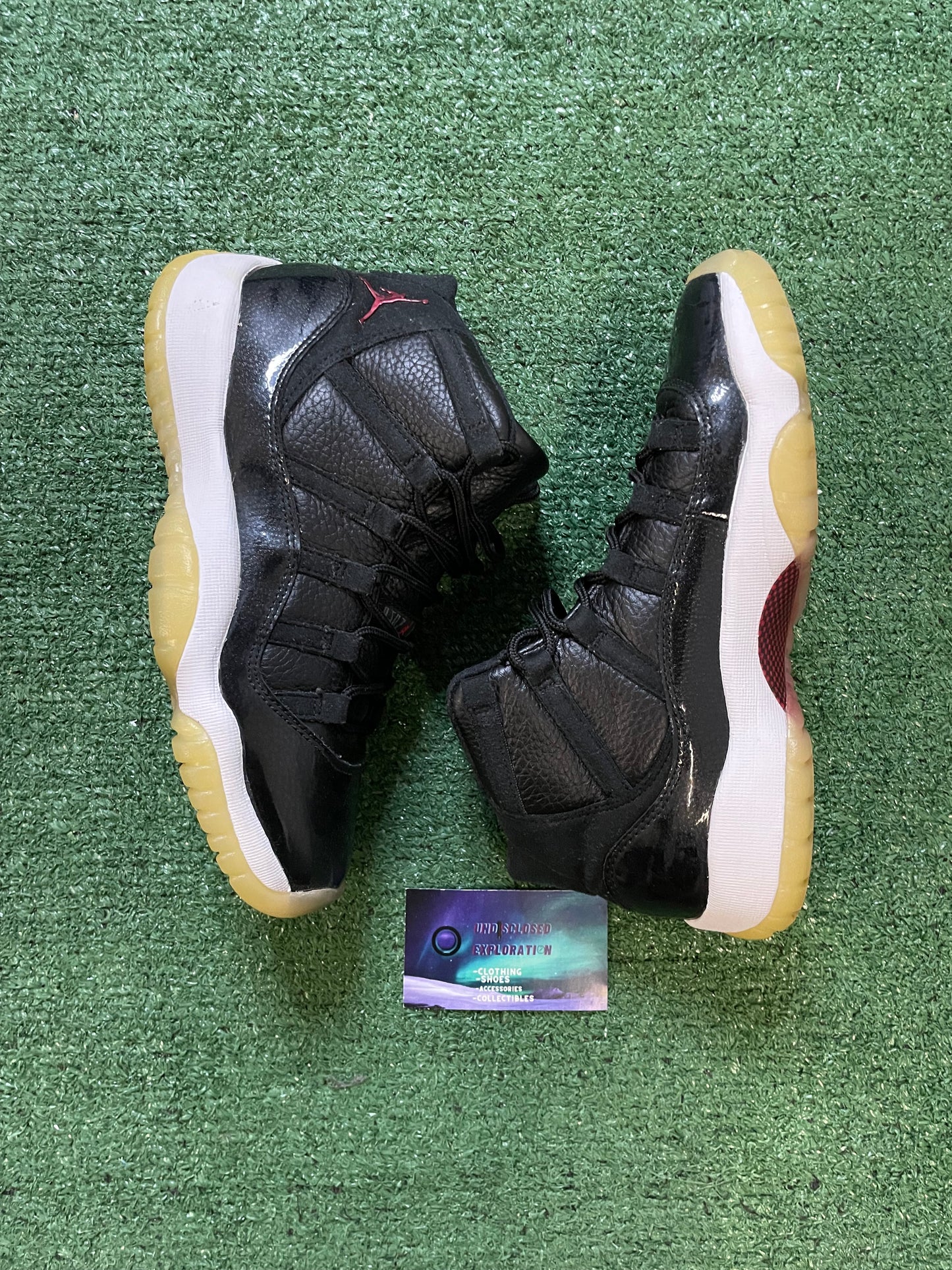Jordan 11 72-10 size 6youth/7.5women
