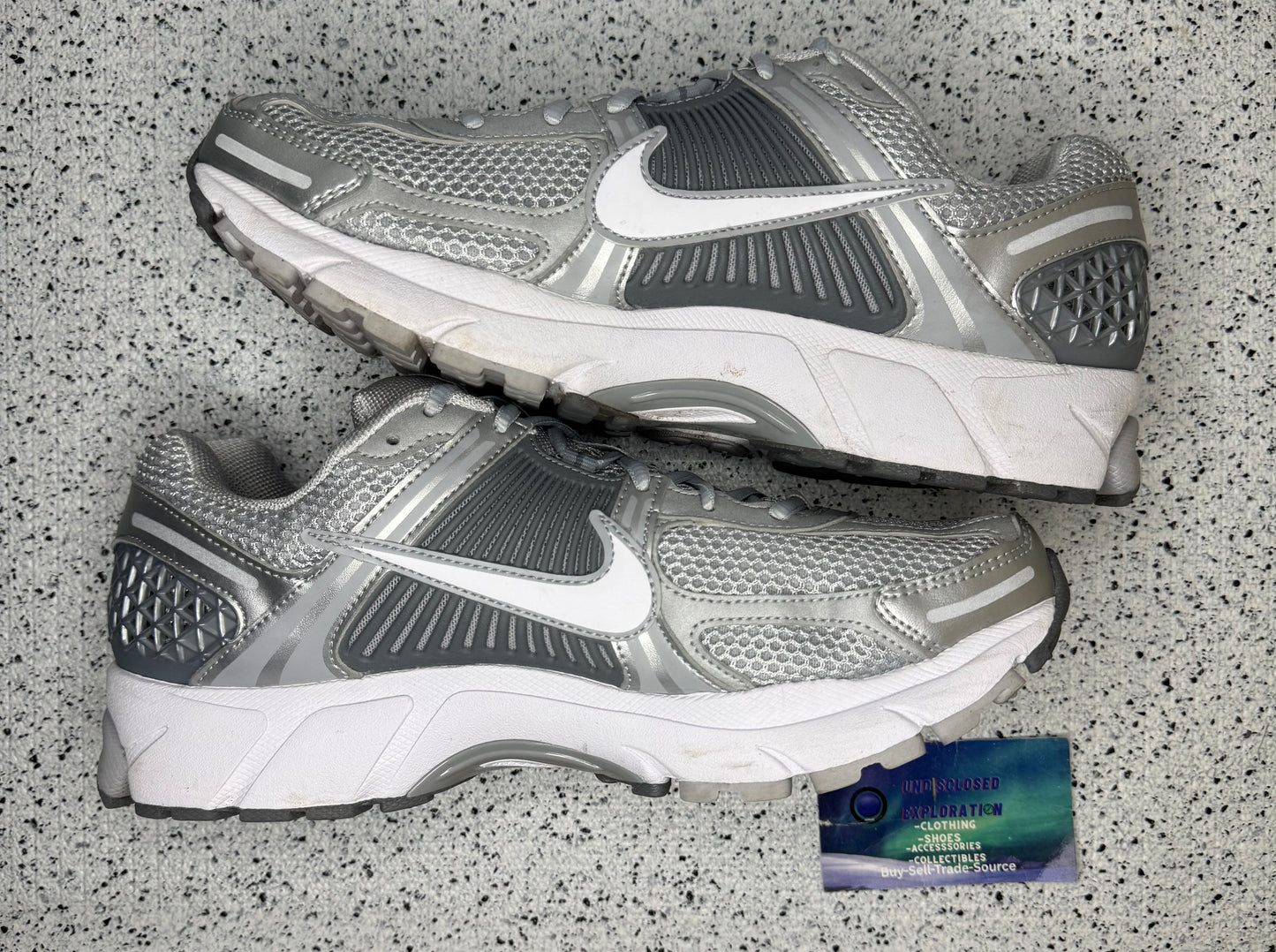 Nike Vomero 5 Wolf Grey 10men/11.5women “Preowned”