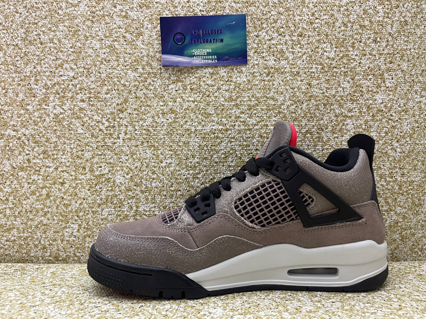 Jordan 4 Taupe Haze 5.5 Youth/7 women “Preowned”