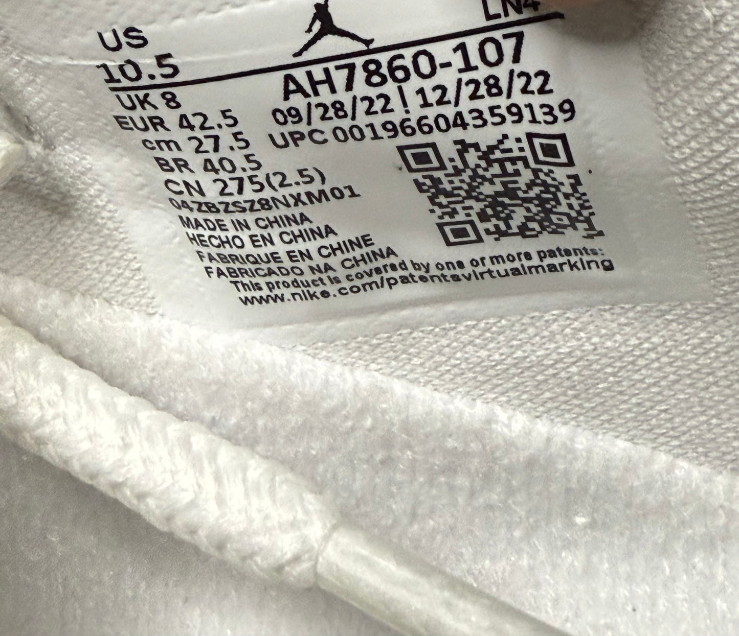 Jordan 11 Low Yellow SnakeSkin 9 Men/10.5 Women “Preowned”