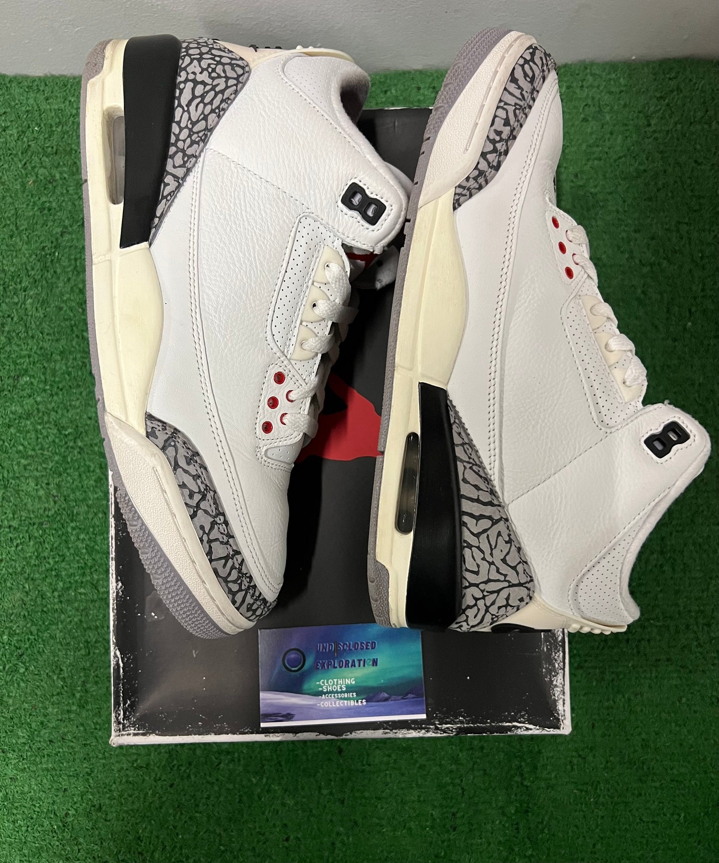 Jordan 3 white cement reimagined size 9men/10.5women