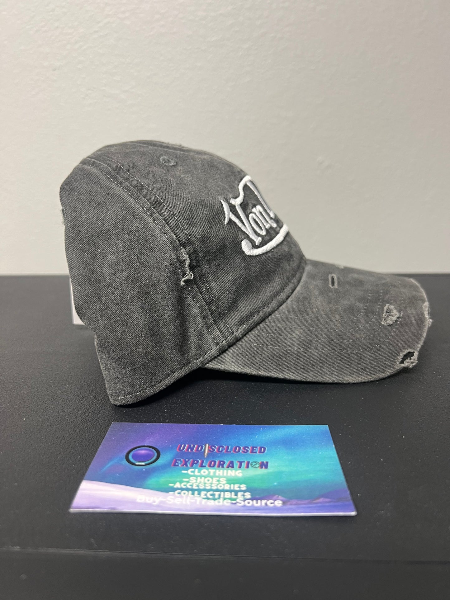 Von Dutch gray distressed hat