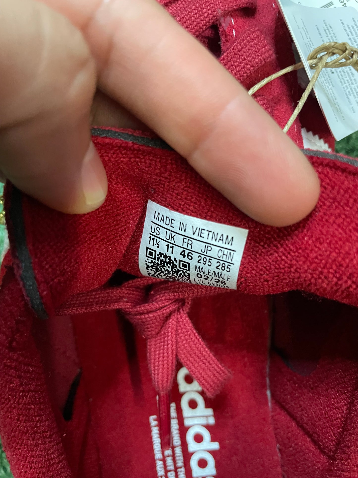 Adidas Samba victory red