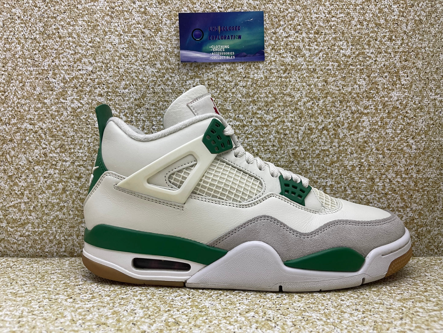 Jordan 4 Pine Green 9.5 Men/11 Women “Preowned”