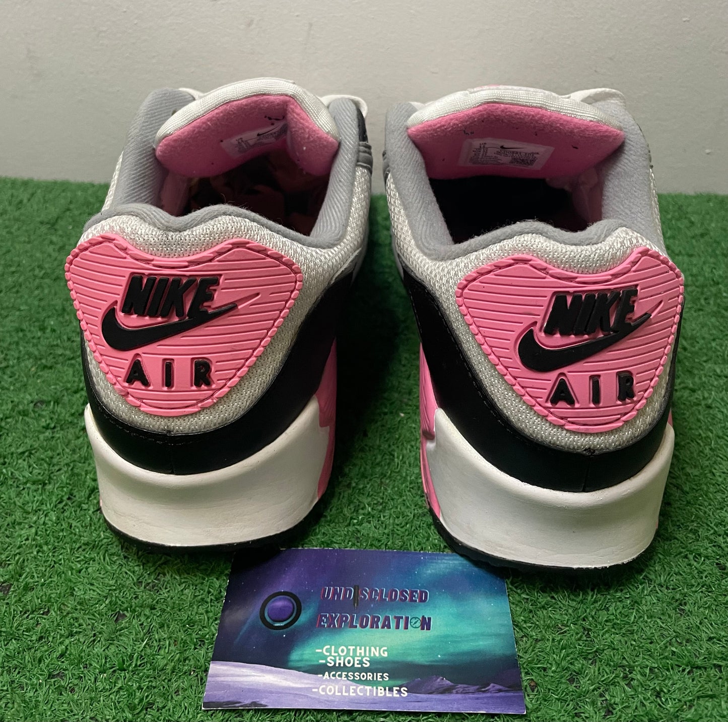 Nike Air Max 90 rose size 11men/12.5women