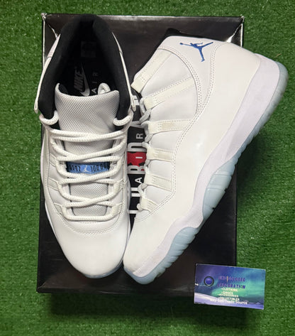 Jordan 11 Legend Blue 10.5 Men/12 Women “Preowned”