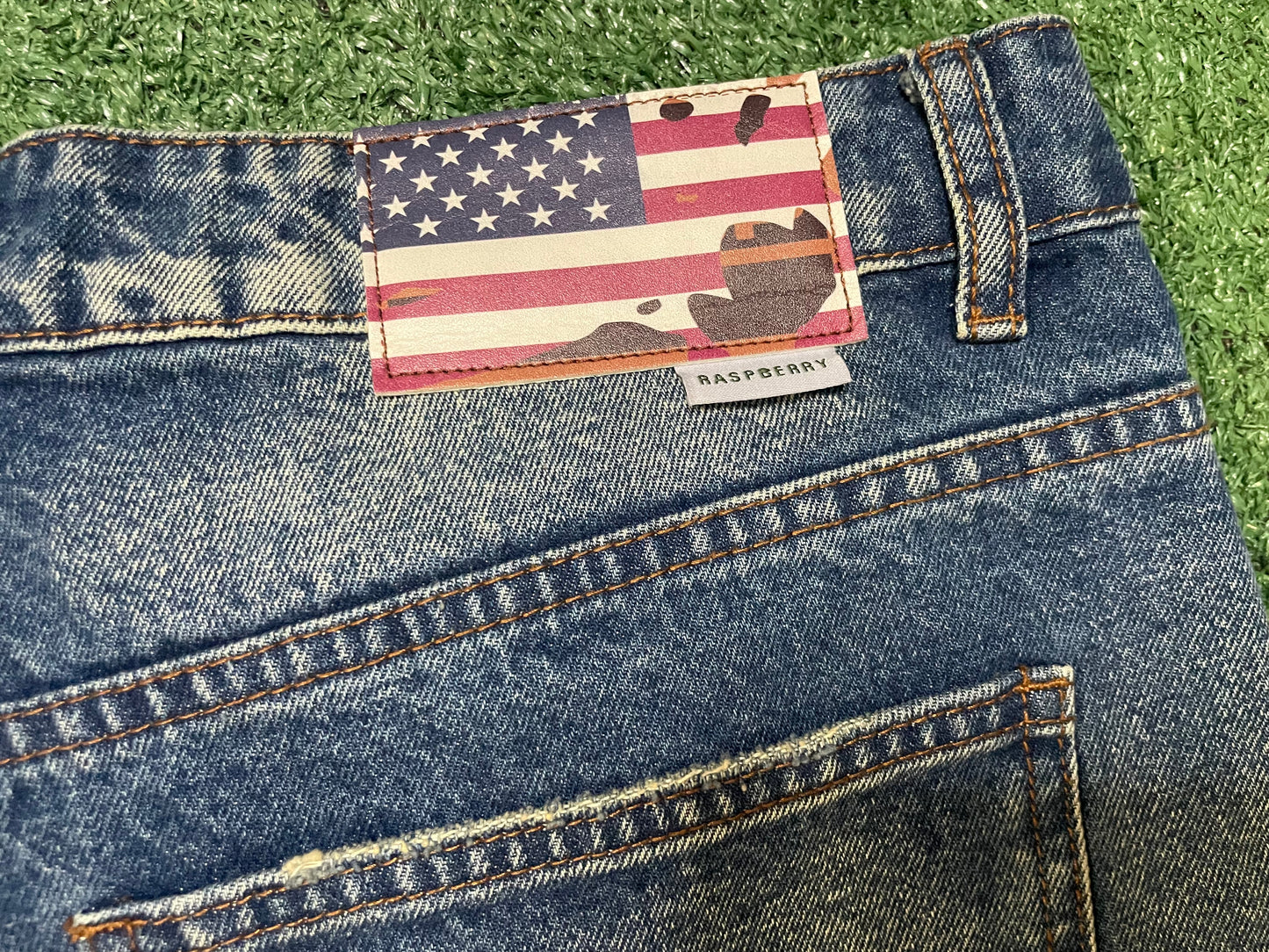 Gv Gallery Raspberry hills Miley Cyrus Denim