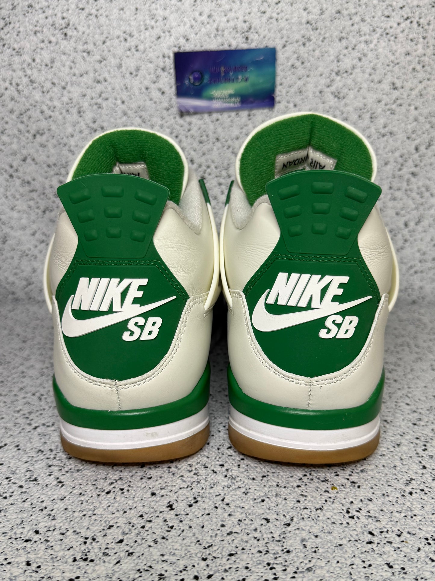 Jordan 4 Pine Green 11.5 Men/13 Women “Preowned”