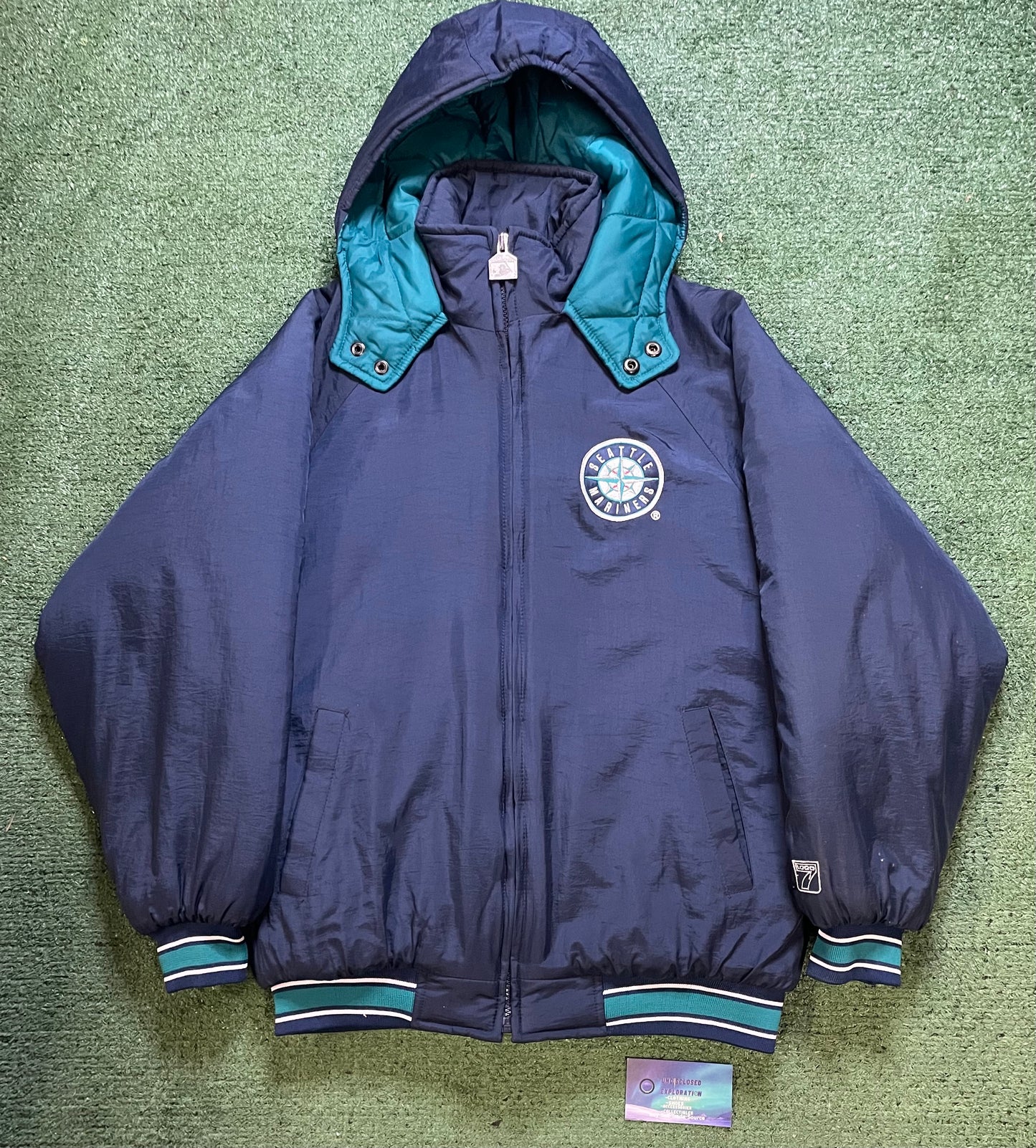 Vintage 1990s Seattle Mariners puffer jacket