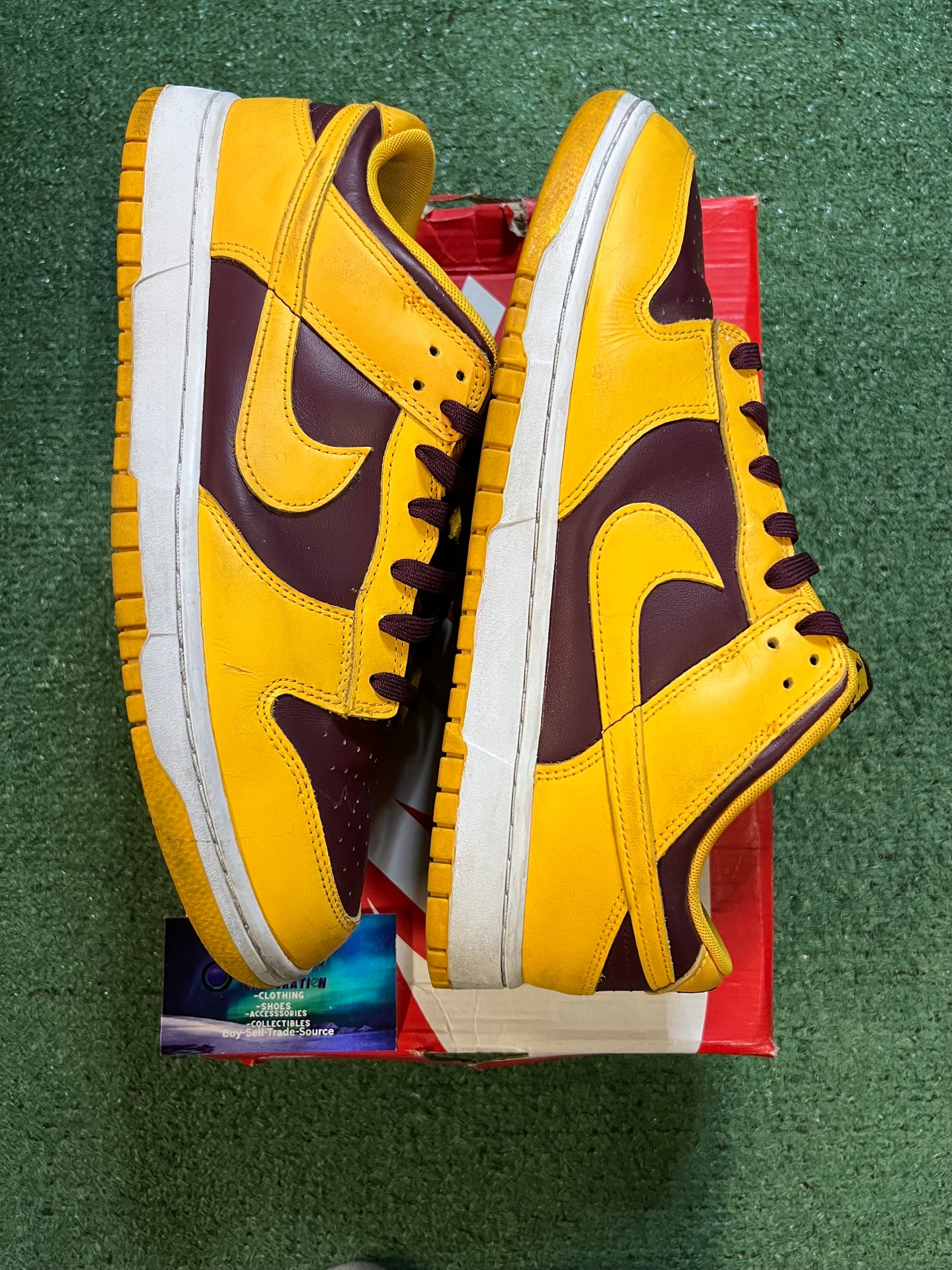 Nike dunk low Arizona state size 12men/13.5women