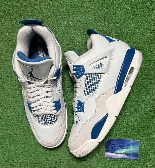 Jordan 4 Military Blue 10 Men/11.5 Women “Preowned”