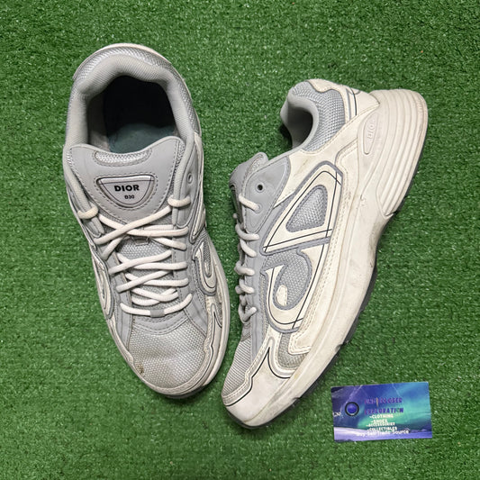Dior B30 Grey 10 Men “Preowned”