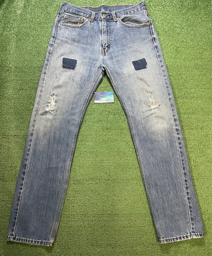 Levi 505 light wash jeans