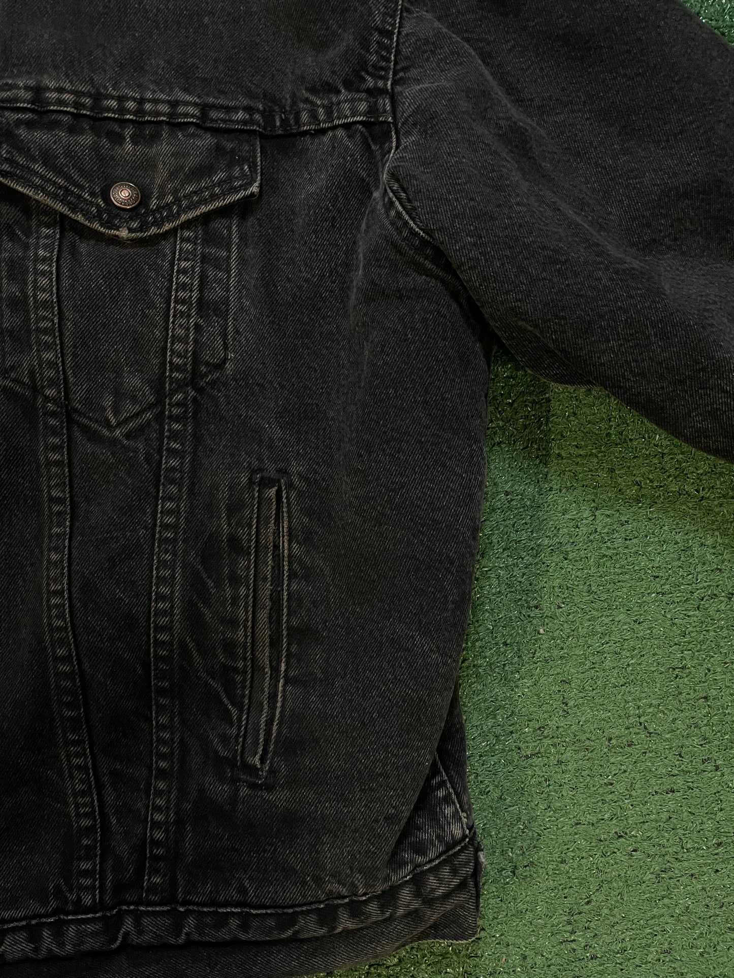 Vintage 1980s Levi’s black Sherpa jean jacket