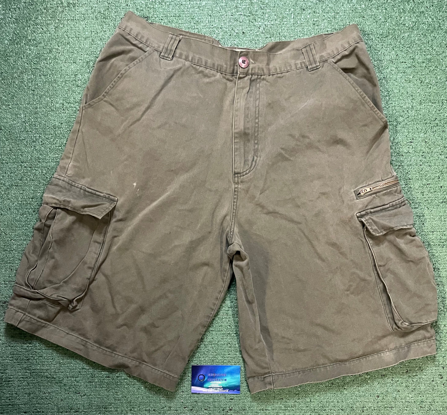 Breakdown olive cargo shorts