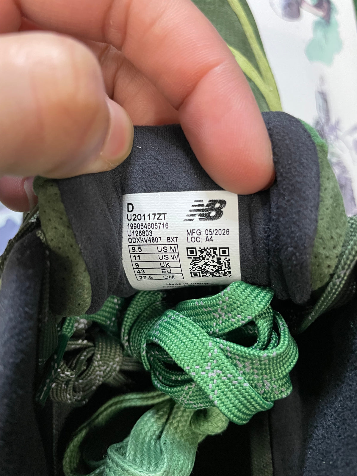 KITH x New Balance 2011 leaf green