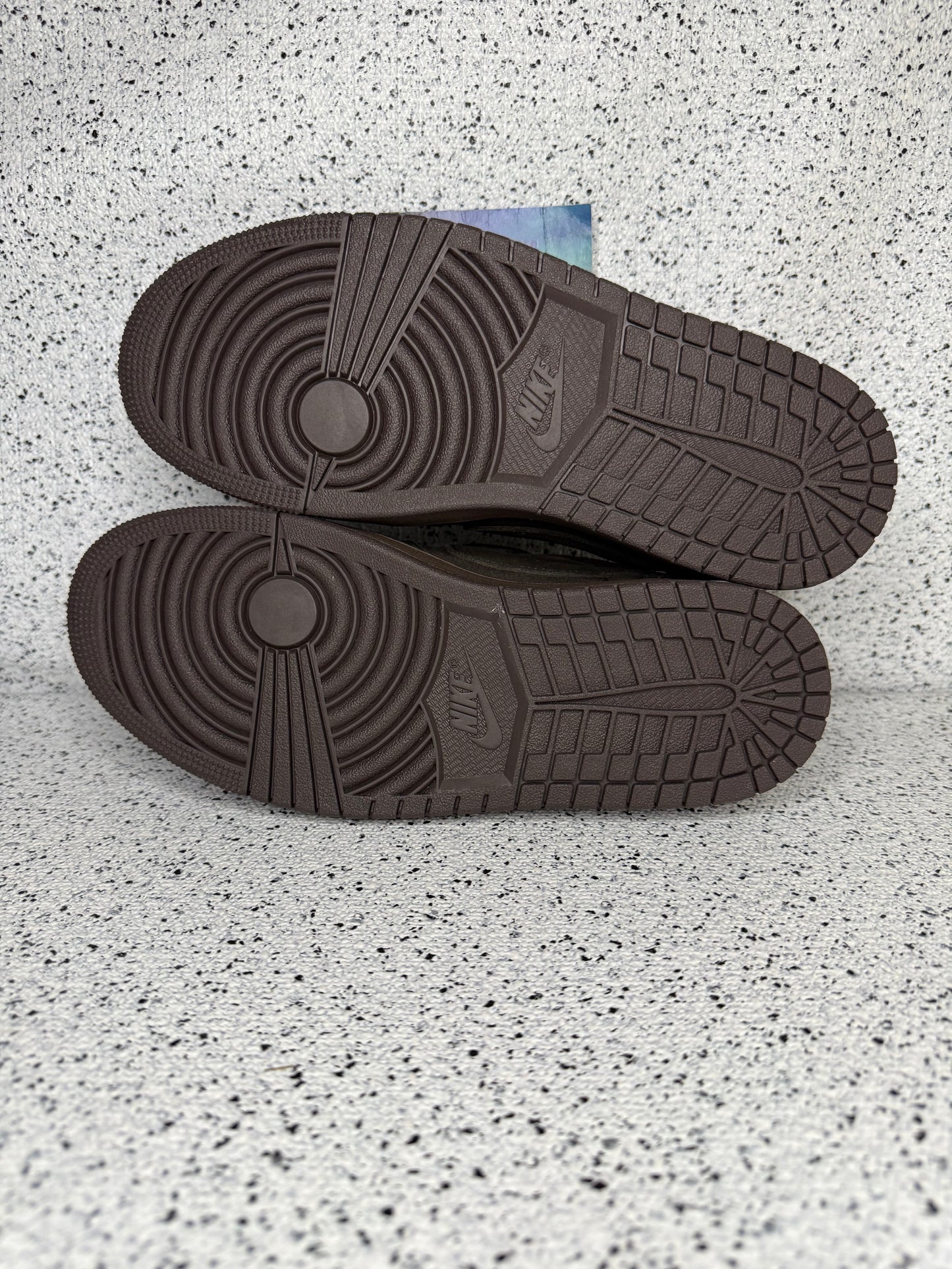 Jordan 1 Low Travis Scott Velvet