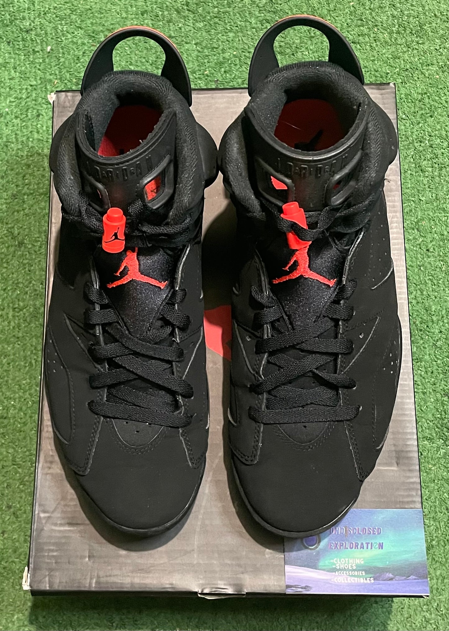 Jordan 6 Black infared 2019 size 10men/11.5women