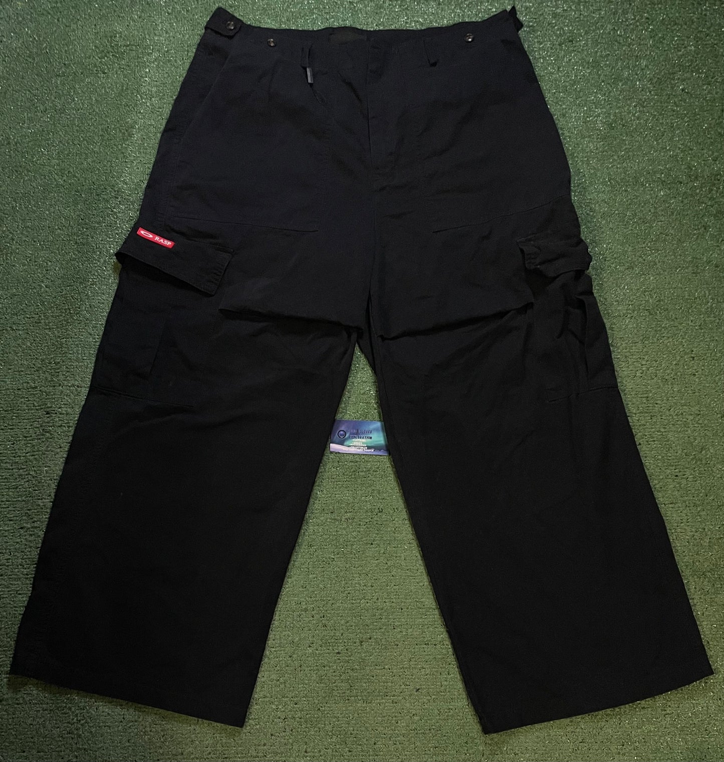 Gv Gallery Raspberry Hills samurai cargo pants