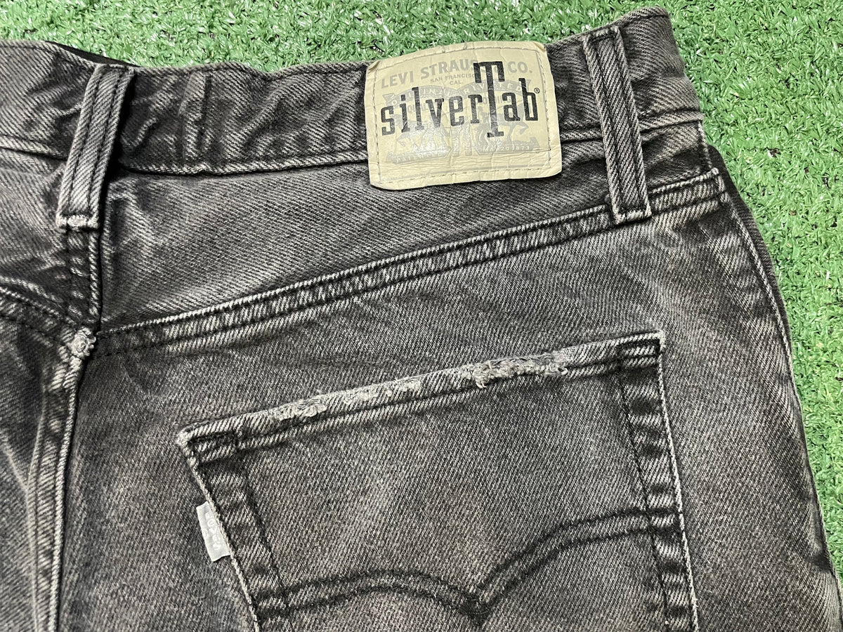 Vintage 1990s Levi’s silver tab jeans