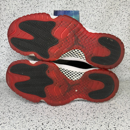 Jordan 11 Bred 11 Men “Preowned”