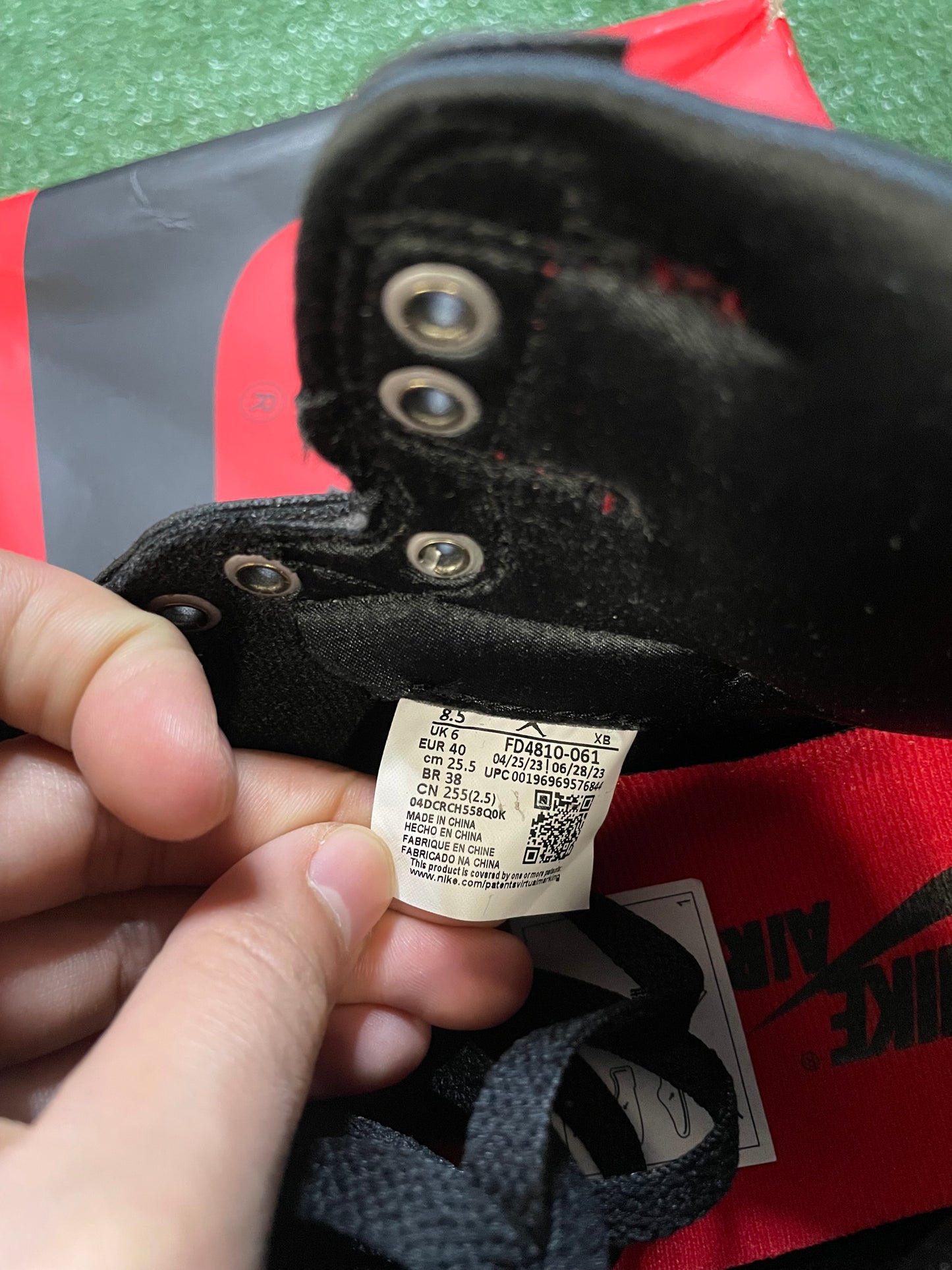 Jordan 1 high satin bred