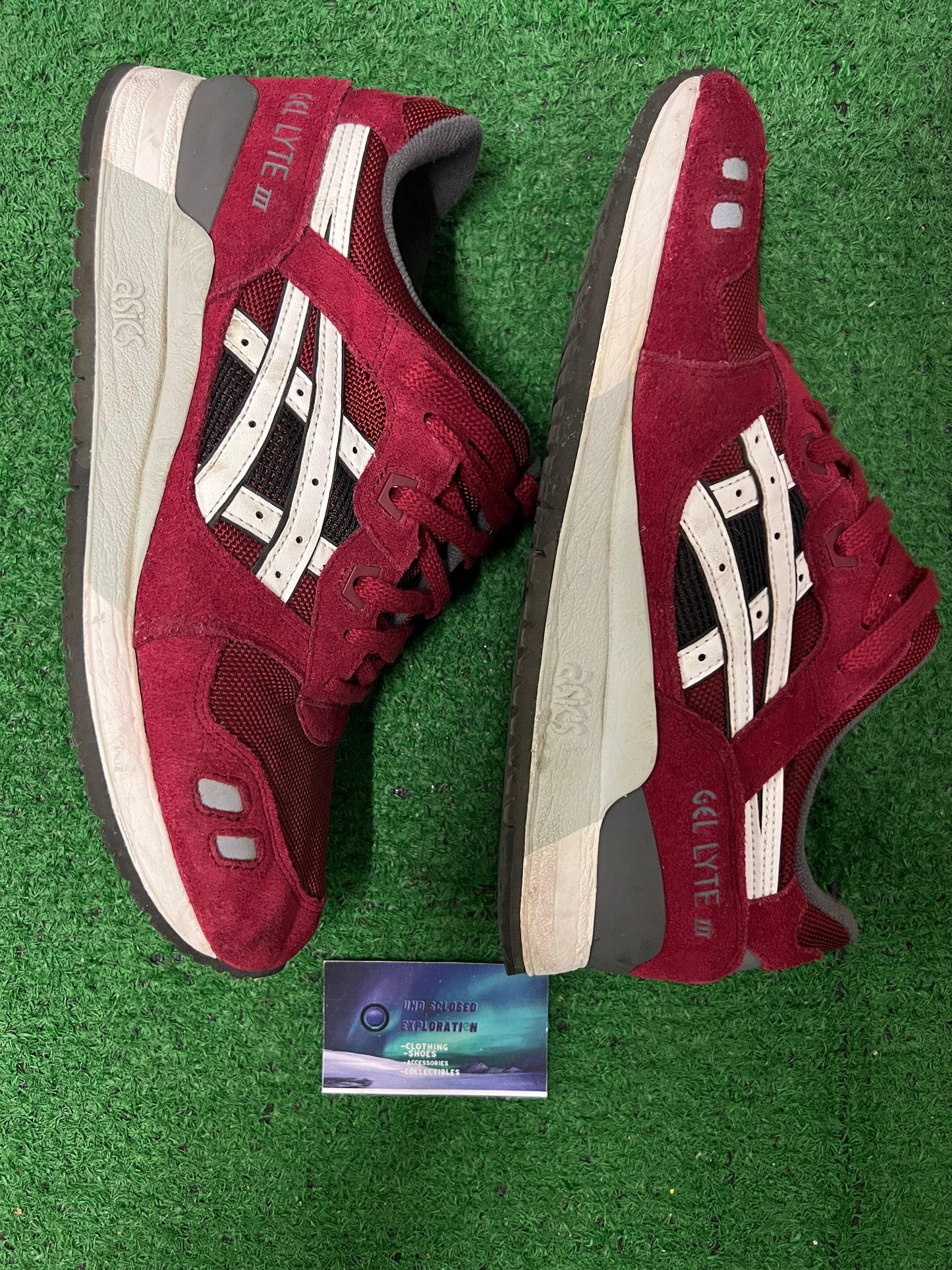 ASICS gel lyte 3 burgundy and white size 10men/11.5women