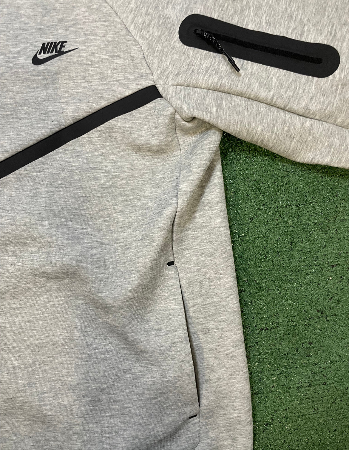 Nike tech fleece grey sweatsuit