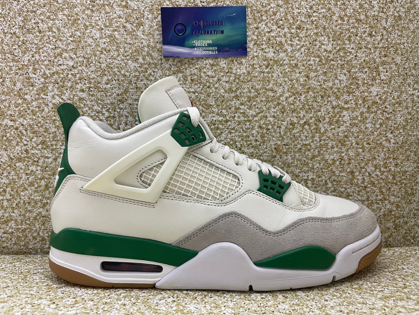 Jordan 4 SB Pine Green 10 Men/11.5 Women “Preowned”