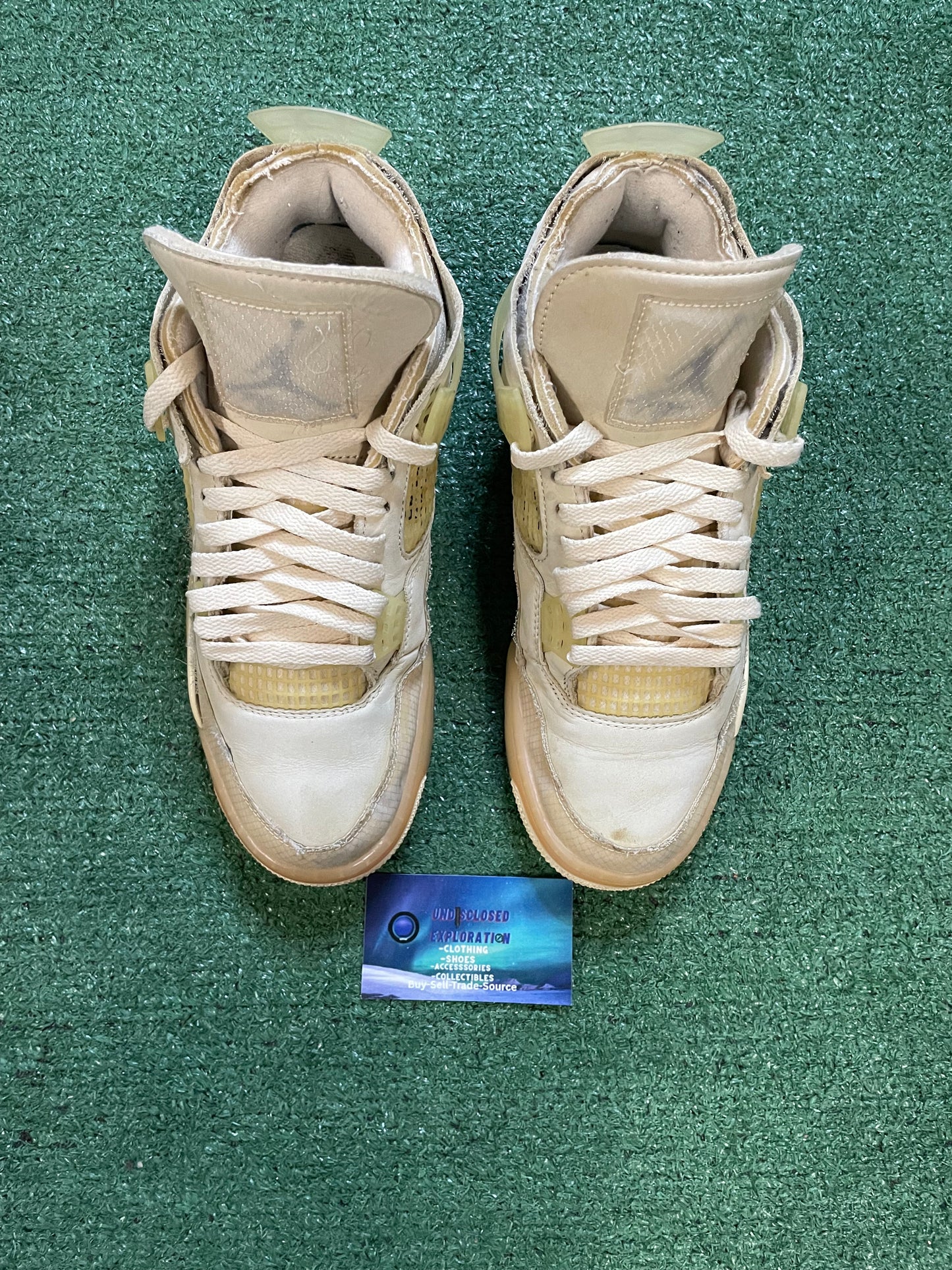 Jordan 4 X off white sail size 9men/10.5women