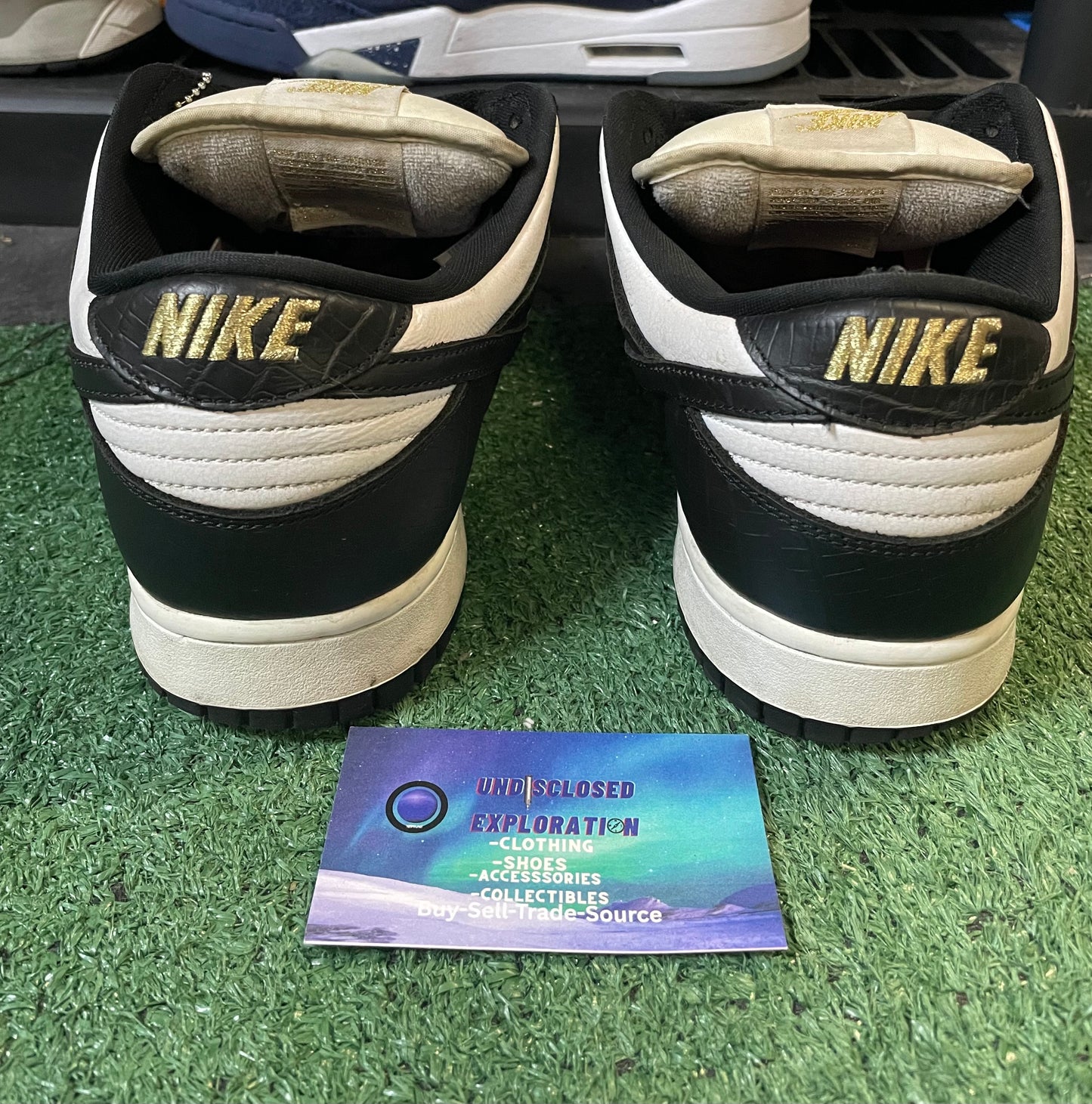Nike SB Dunk Low X supreme black Stars size 11.5men/13women