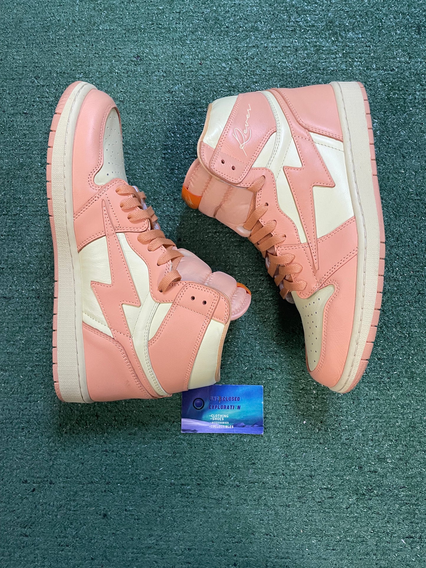Kool kiy reves peach and cream size 11.5men/13women