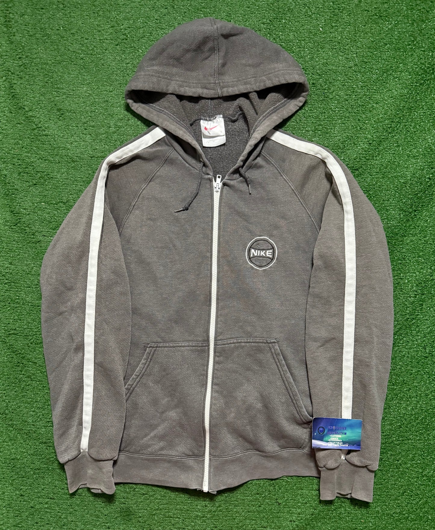 Vintage Nike Hoodie Grey