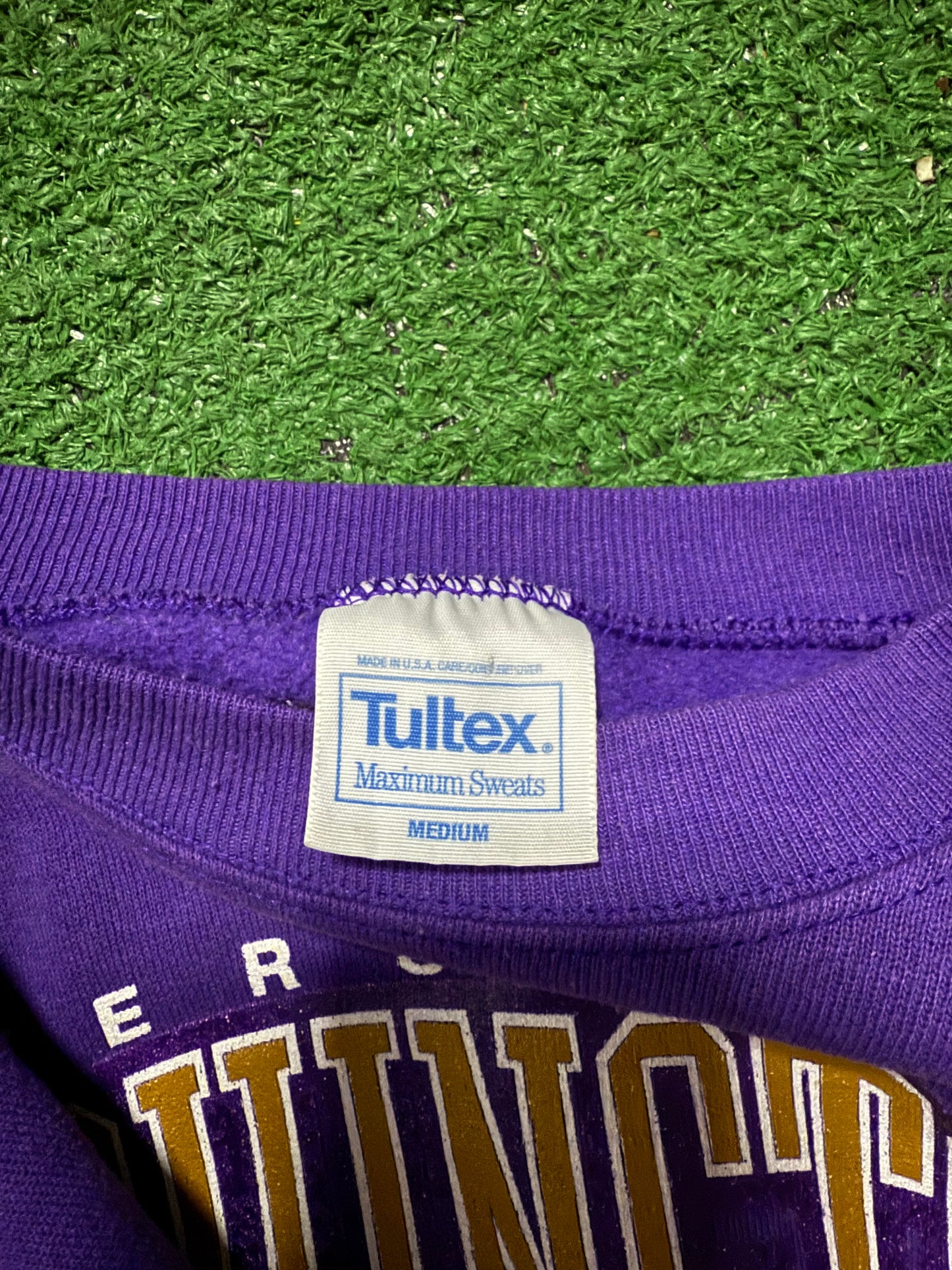 Vintage Washington Huskies Crewneck Helmet Salem Sportswear