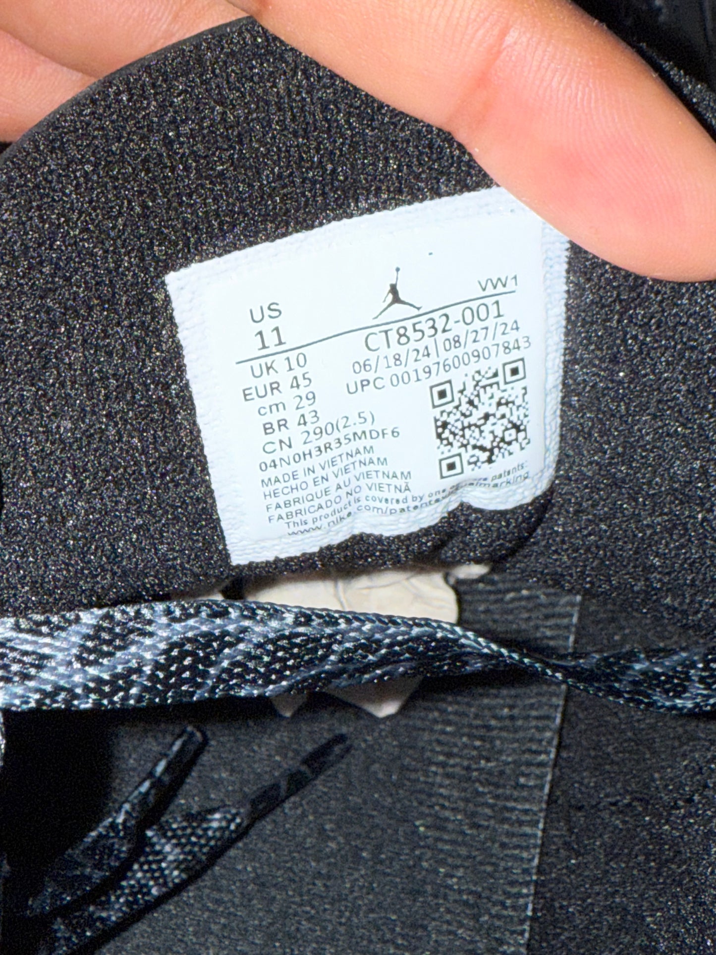 Jordan 3 Black Cat