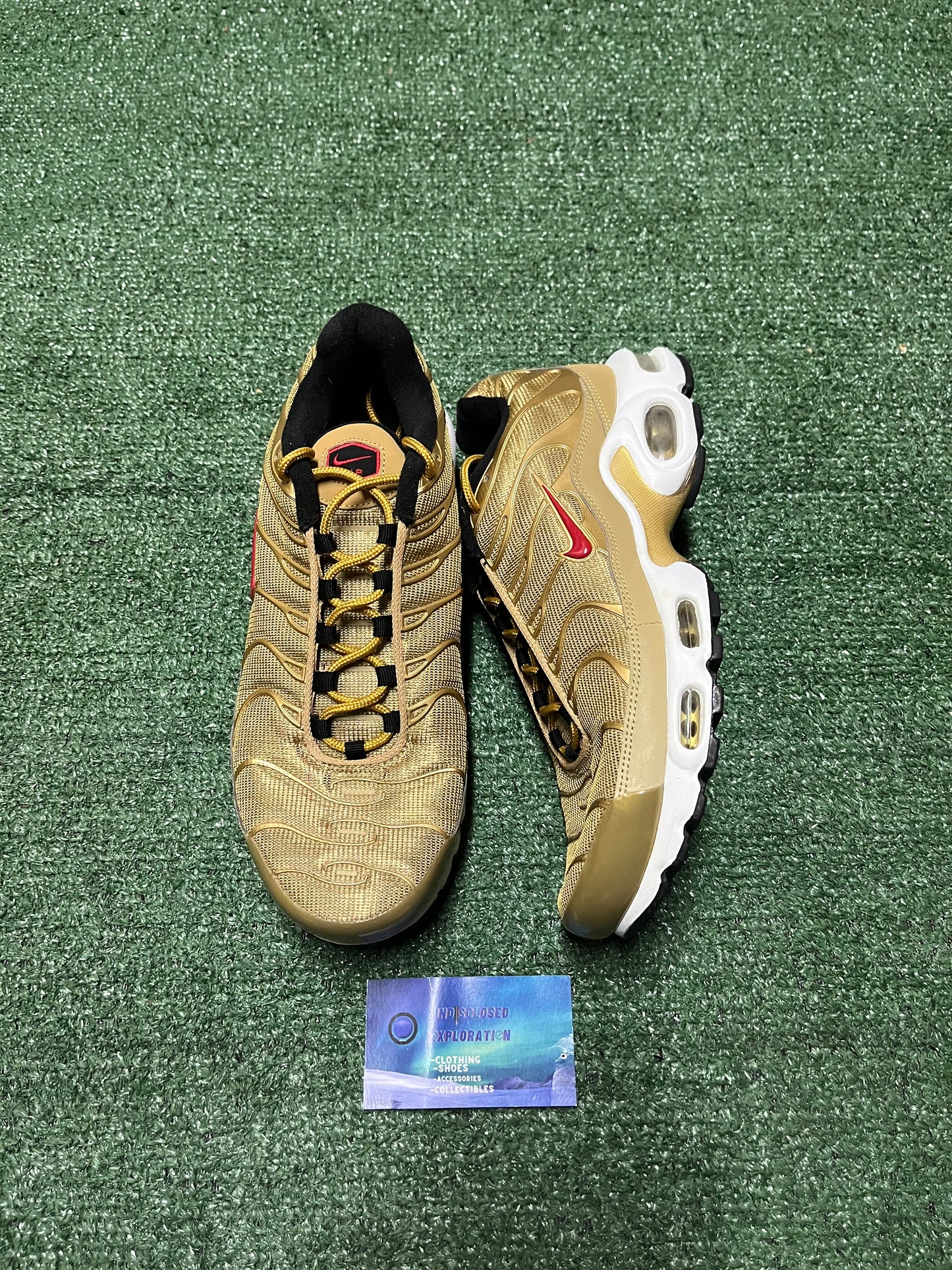 Nike Air Max Plus Metallic Gold size 9.5men/11women