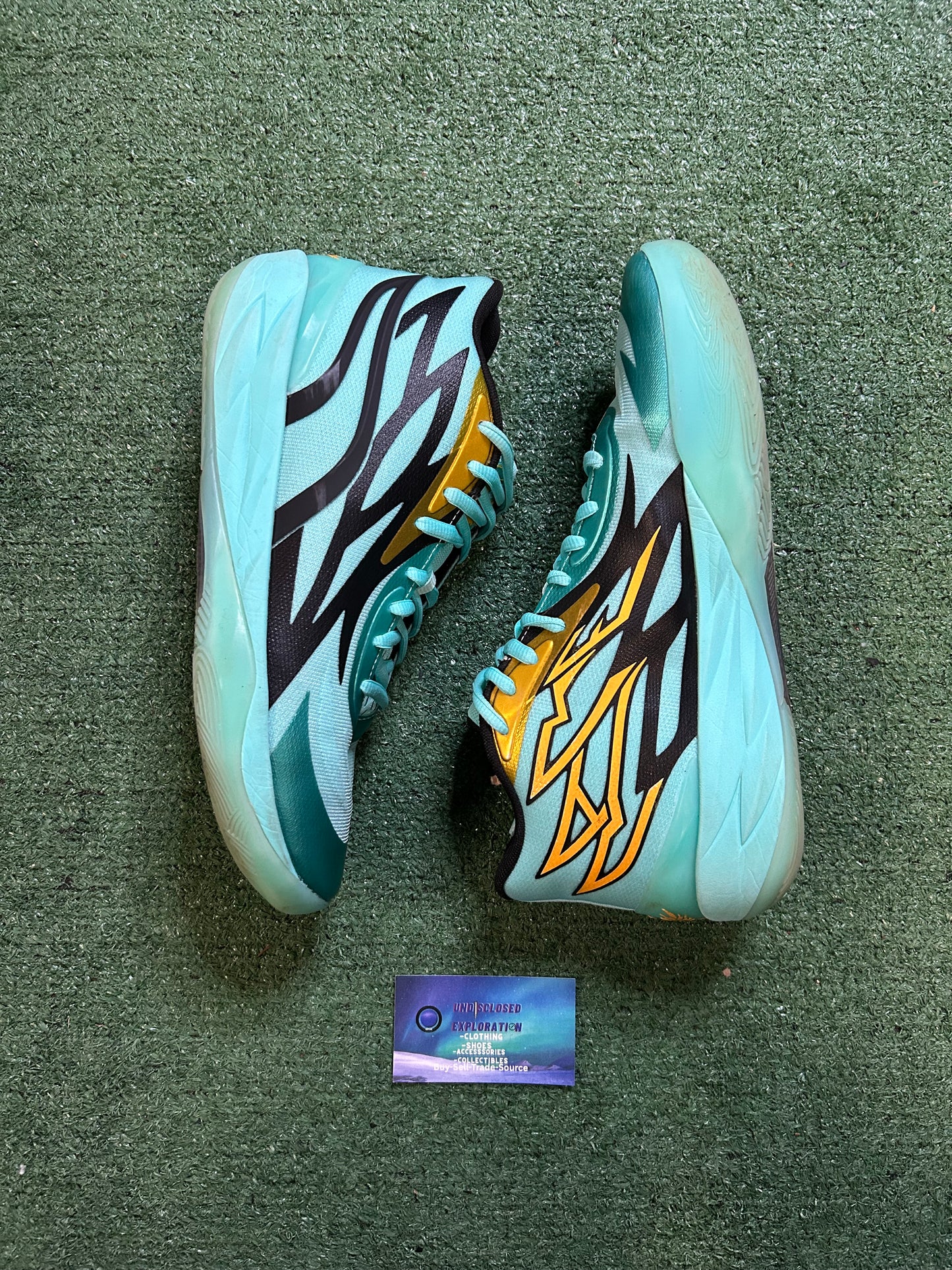 Puma lamelo ball MB.02 honeycomb size 9.5men/11women