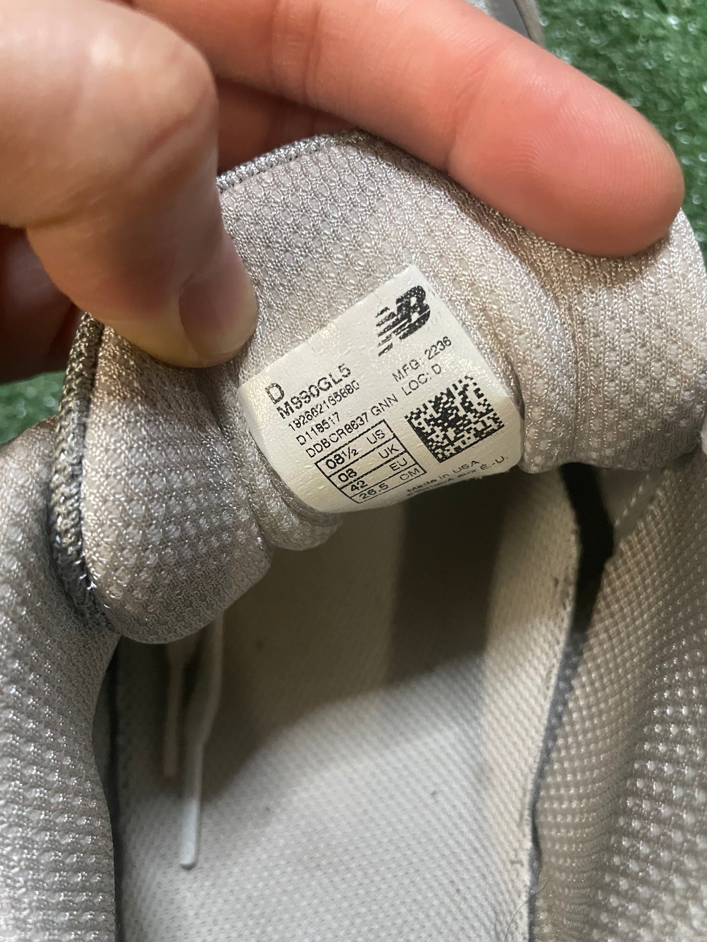 New Balance 990V5 castlerock gray size 8.5men/10women