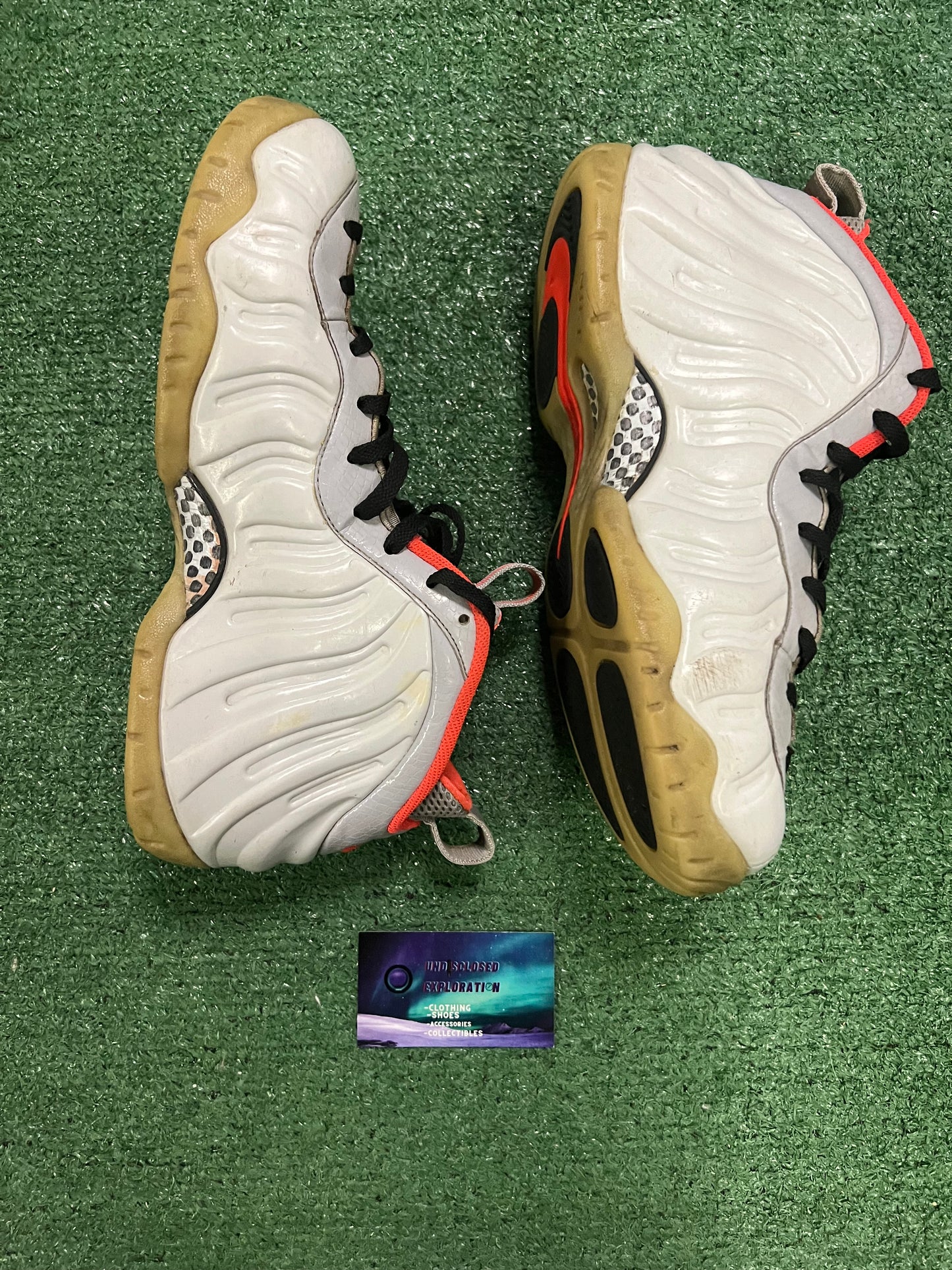 Nike air foamposite pro pure platinum size 10men/11.5women