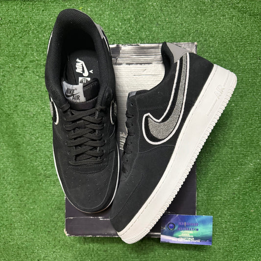 Nike Air Force 1 Chenille Swoosh 11 Men “Preowned”