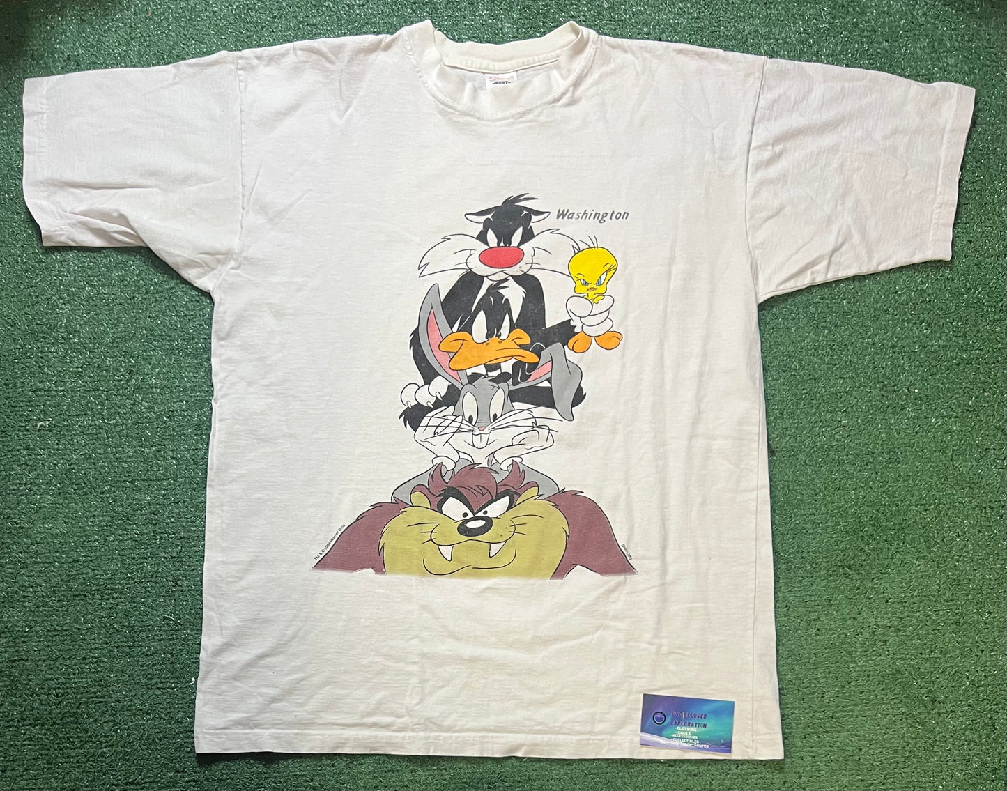vintage 1990s Warner Bros Looney Tunes Washington tee