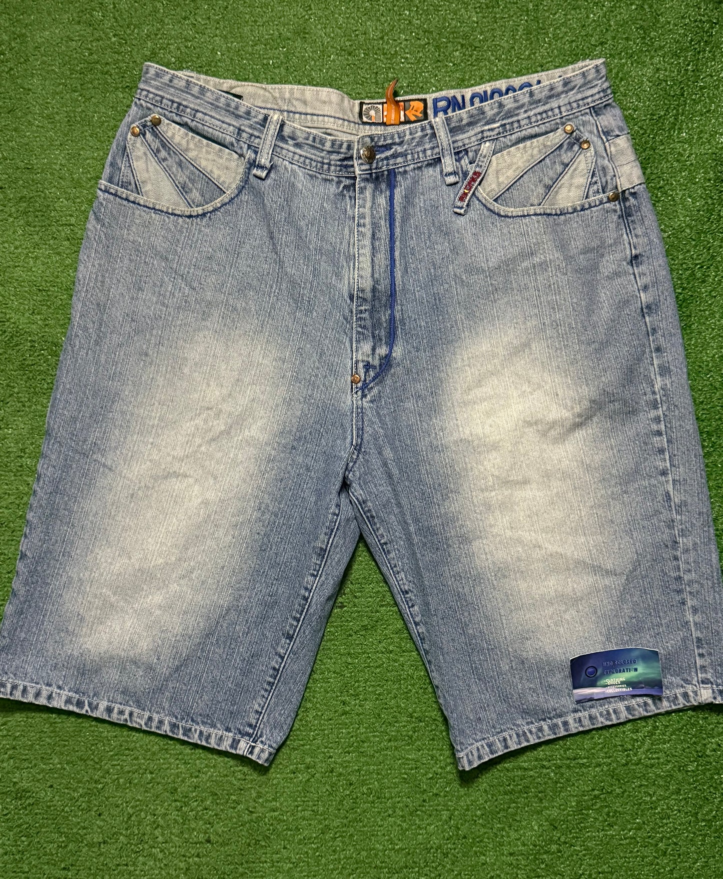 Vintage Akademiks Jorts