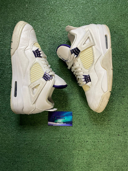 Air Jordan 4 purple metallic size 10men/11.5women