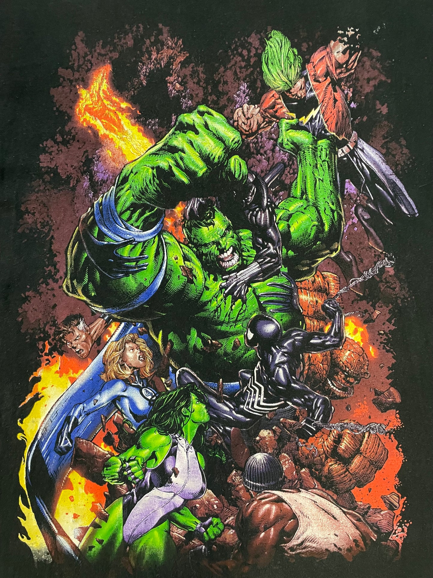 Vintage Marvel world war hulk avengers tee