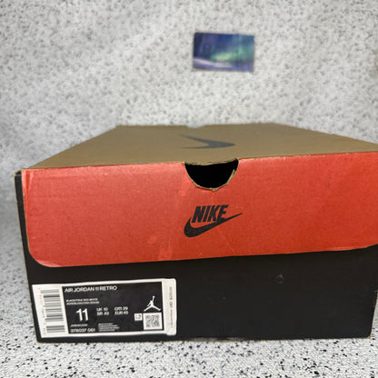 Jordan 11 Bred 11 Men “Preowned”