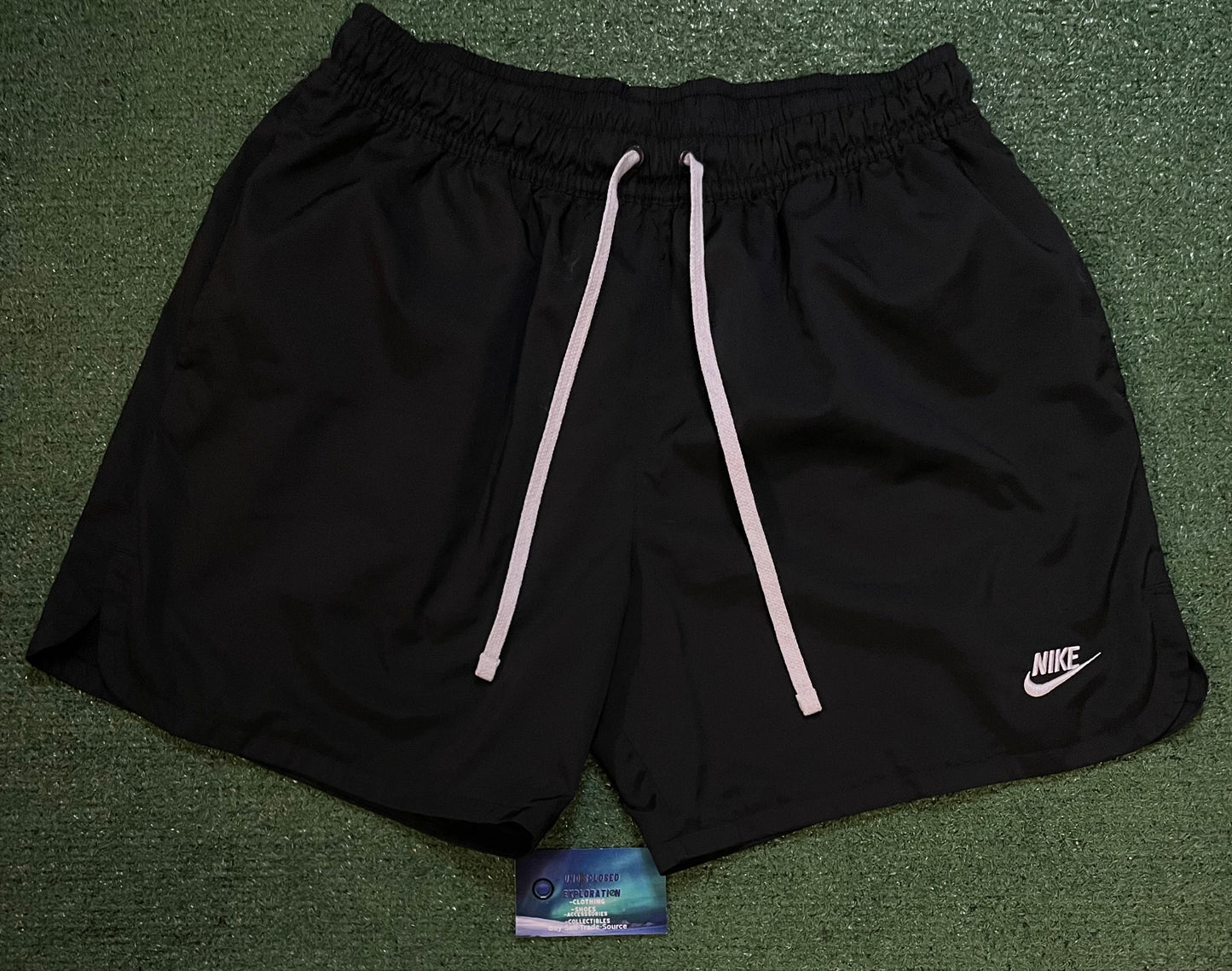 Nike black & white mesh shorts
